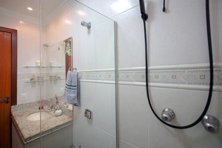 Casa à venda com 453m², 5 quartos e 4 vagasBanheiro