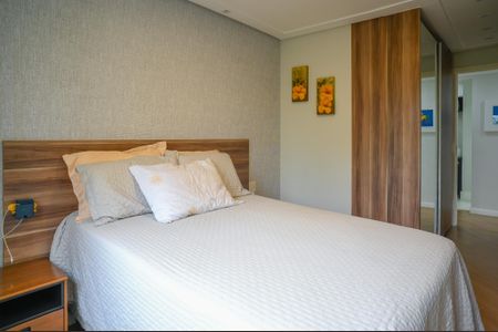 Apartamento à venda com 137m², 4 quartos e 2 vagas Apartamento à venda com 137m², 4 quartos e 2 vagasQuarto 1 - Suite