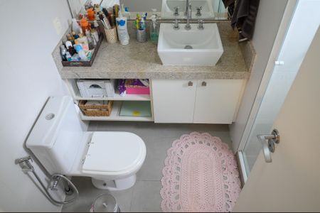 Apartamento à venda com 137m², 4 quartos e 2 vagas Apartamento à venda com 137m², 4 quartos e 2 vagasBanheiro Quarto 1 - Suite