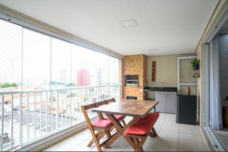 Apartamento à venda com 137m², 4 quartos e 2 vagas Apartamento à venda com 137m², 4 quartos e 2 vagasVaranda Gourmet