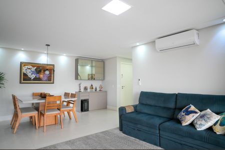 Apartamento à venda com 137m², 4 quartos e 2 vagas Apartamento à venda com 137m², 4 quartos e 2 vagasSala