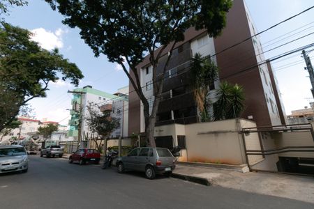 Apartamento à venda com 98m², 3 quartos e 2 vagasFachada