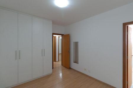 Apartamento à venda com 98m², 3 quartos e 2 vagasQuarto 1 Suite