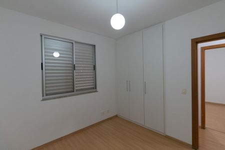 Apartamento à venda com 98m², 3 quartos e 2 vagasQuarto 2