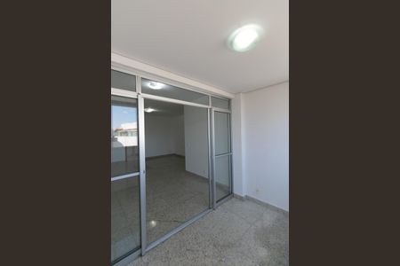 Apartamento à venda com 98m², 3 quartos e 2 vagasVaranda Sala