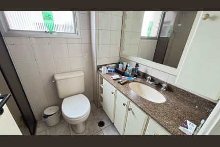 Apartamento à venda com 80m², 3 quartos e 1 vaga Apartamento à venda com 80m², 3 quartos e 1 vagaBanheiro da Suíte