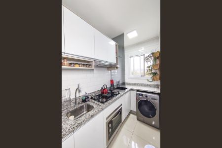 Apartamento à venda com 58m², 2 quartos e sem vaga Apartamento à venda com 58m², 2 quartos e sem vagaCozinha e Área de Serviço