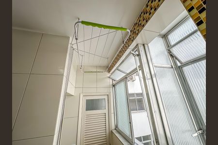 Apartamento à venda com 65m², 2 quartos e sem vaga Apartamento à venda com 65m², 2 quartos e sem vagaÁrea de Serviço