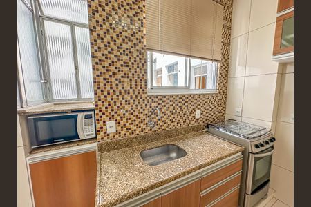 Apartamento à venda com 65m², 2 quartos e sem vaga Apartamento à venda com 65m², 2 quartos e sem vagaCozinha