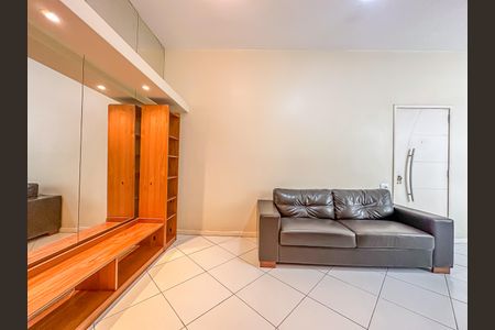 Apartamento à venda com 65m², 2 quartos e sem vaga Apartamento à venda com 65m², 2 quartos e sem vagaSala