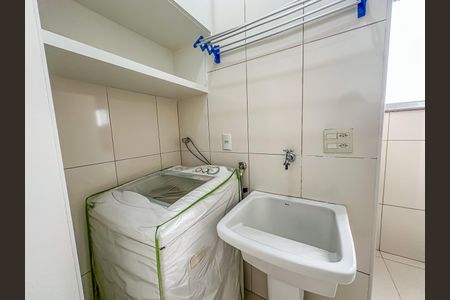Apartamento à venda com 65m², 2 quartos e sem vaga Apartamento à venda com 65m², 2 quartos e sem vagaÁrea de Serviço