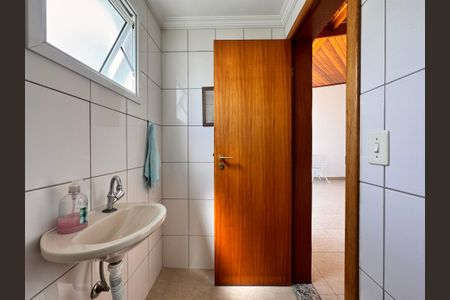 Apartamento à venda com 180m², 3 quartos e 2 vagas Apartamento à venda com 180m², 3 quartos e 2 vagasLavabo