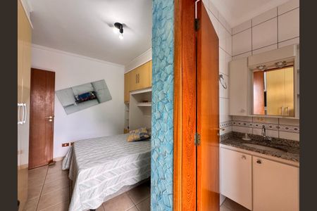 Apartamento à venda com 180m², 3 quartos e 2 vagas Apartamento à venda com 180m², 3 quartos e 2 vagasSuite