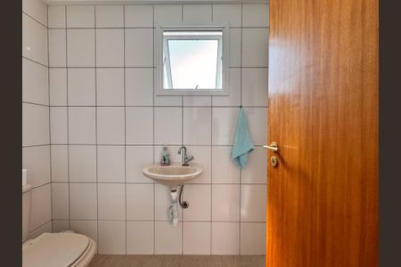 Apartamento à venda com 180m², 3 quartos e 2 vagas Apartamento à venda com 180m², 3 quartos e 2 vagasLavabo