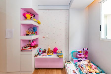 Apartamento à venda com 300m², 4 quartos e 4 vagas Apartamento à venda com 300m², 4 quartos e 4 vagasQuarto 4