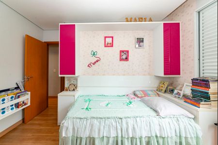 Apartamento à venda com 300m², 4 quartos e 4 vagas Apartamento à venda com 300m², 4 quartos e 4 vagasQuarto 2