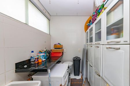 Apartamento à venda com 300m², 4 quartos e 4 vagas Apartamento à venda com 300m², 4 quartos e 4 vagasÁrea de Serviço