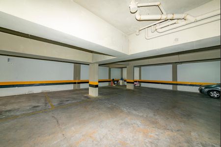 Apartamento à venda com 300m², 4 quartos e 4 vagas Apartamento à venda com 300m², 4 quartos e 4 vagasGaragem