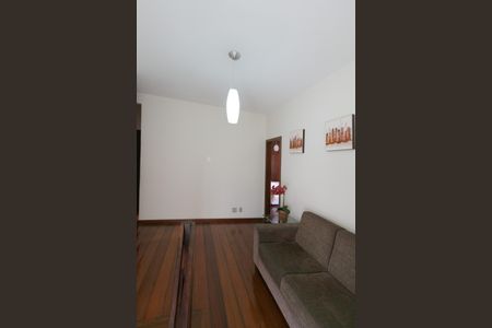 Casa à venda com 208m², 4 quartos e 4 vagasSala de Estar