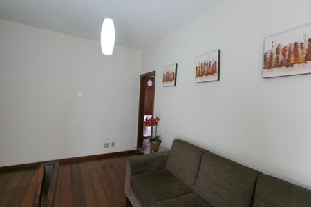 Casa à venda com 208m², 4 quartos e 4 vagasSala de Estar