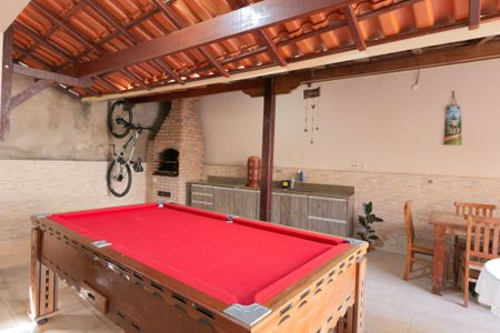 Casa à venda com 208m², 4 quartos e 4 vagasVaranda gourmet