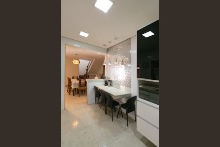 Casa à venda com 208m², 4 quartos e 4 vagasCozinha