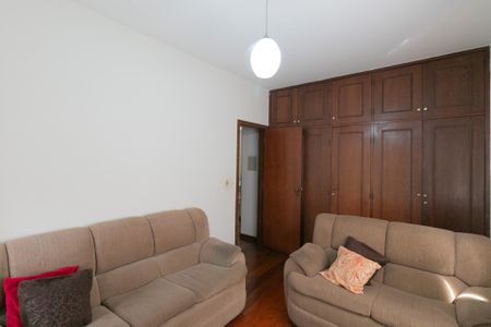 Casa à venda com 208m², 4 quartos e 4 vagasQuarto 3