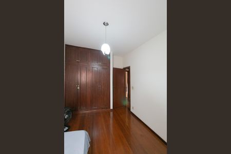 Casa à venda com 208m², 4 quartos e 4 vagasQuarto 2