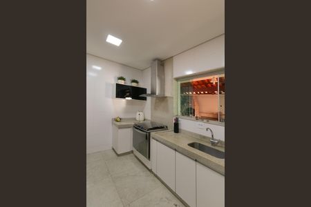 Casa à venda com 208m², 4 quartos e 4 vagasCozinha