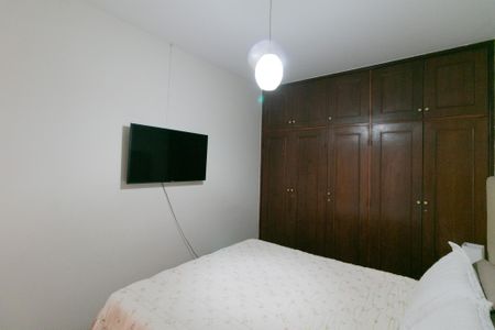 Casa à venda com 208m², 4 quartos e 4 vagasSuite