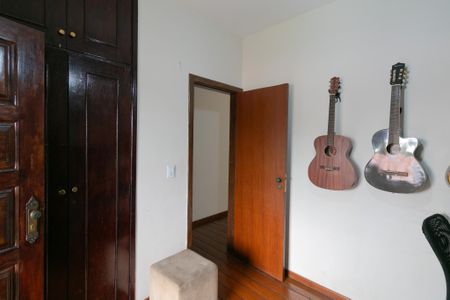 Casa à venda com 208m², 4 quartos e 4 vagasQuarto 1