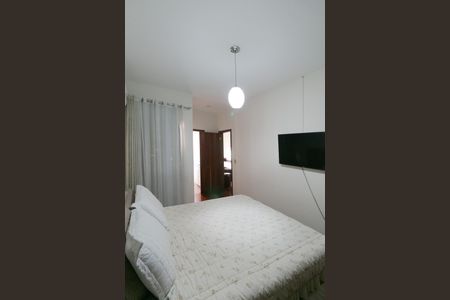 Casa à venda com 208m², 4 quartos e 4 vagasSuite