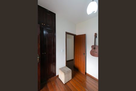 Casa à venda com 208m², 4 quartos e 4 vagasQuarto 1