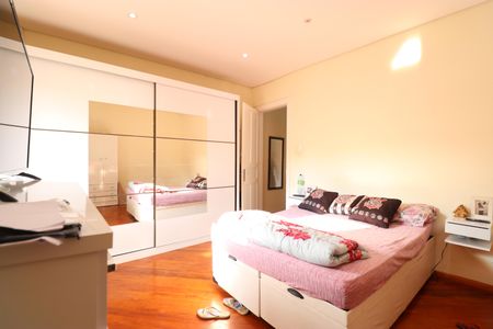 Casa à venda com 108m², 2 quartos e 1 vagaQuarto