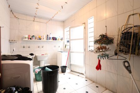 Casa à venda com 108m², 2 quartos e 1 vagaÁrea de Serviço