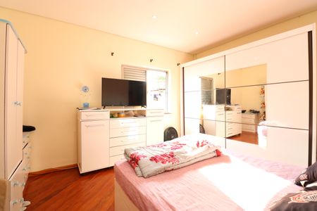 Casa à venda com 108m², 2 quartos e 1 vagaQuarto