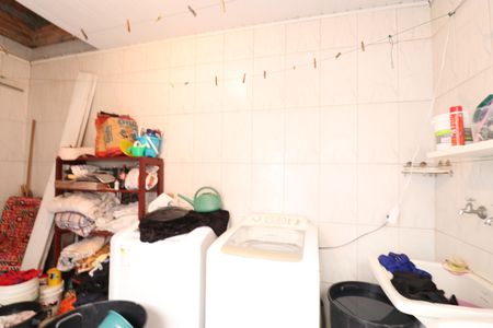 Casa à venda com 108m², 2 quartos e 1 vagaÁrea de Serviço