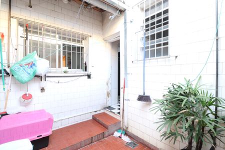 Casa à venda com 108m², 2 quartos e 1 vagaÁrea de Serviço