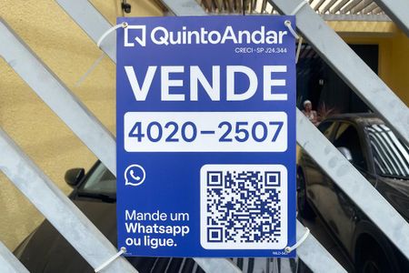 Casa à venda com 175m², 4 quartos e 2 vagas Casa à venda com 175m², 4 quartos e 2 vagasPlaca