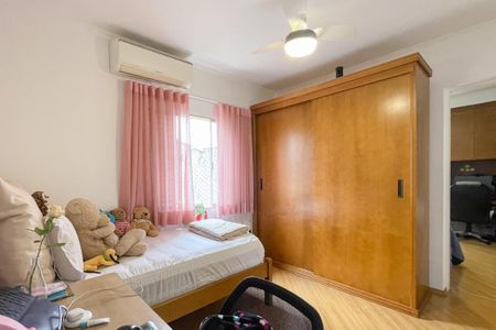Casa à venda com 175m², 4 quartos e 2 vagas Casa à venda com 175m², 4 quartos e 2 vagasQuarto 2