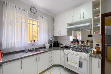 Casa à venda com 175m², 4 quartos e 2 vagas Casa à venda com 175m², 4 quartos e 2 vagasCozinha
