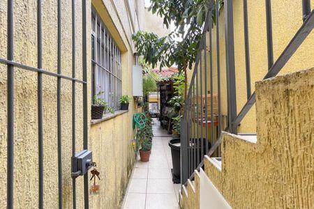 Casa à venda com 175m², 4 quartos e 2 vagas Casa à venda com 175m², 4 quartos e 2 vagasQuintal
