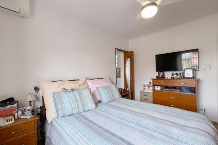 Casa à venda com 175m², 4 quartos e 2 vagas Casa à venda com 175m², 4 quartos e 2 vagasSuíte