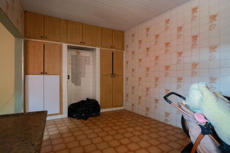 Casa à venda com 320m², 4 quartos e 2 vagas Casa à venda com 320m², 4 quartos e 2 vagasEdícula - Cozinha