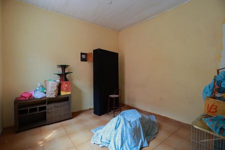 Casa à venda com 320m², 4 quartos e 2 vagas Casa à venda com 320m², 4 quartos e 2 vagasEdícula - Quarto