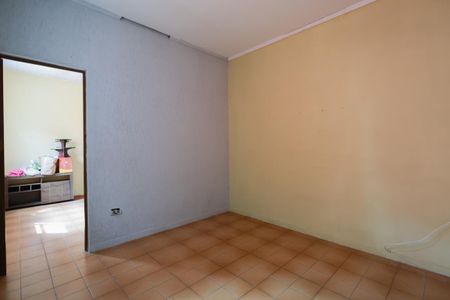 Casa à venda com 320m², 4 quartos e 2 vagas Casa à venda com 320m², 4 quartos e 2 vagasEdícula - Sala