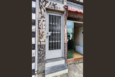 Casa à venda com 209m², 4 quartos e 1 vaga Casa à venda com 209m², 4 quartos e 1 vagaFachada