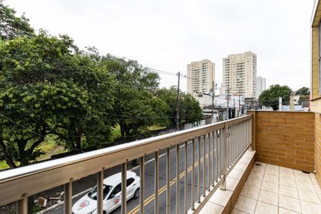 Casa à venda com 209m², 4 quartos e 1 vaga Casa à venda com 209m², 4 quartos e 1 vagaVaranda da Sala