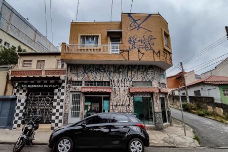 Casa à venda com 209m², 4 quartos e 1 vaga Casa à venda com 209m², 4 quartos e 1 vagaFachada