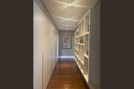 Apartamento à venda com 380m², 4 quartos e 5 vagas Apartamento à venda com 380m², 4 quartos e 5 vagasFoto 33